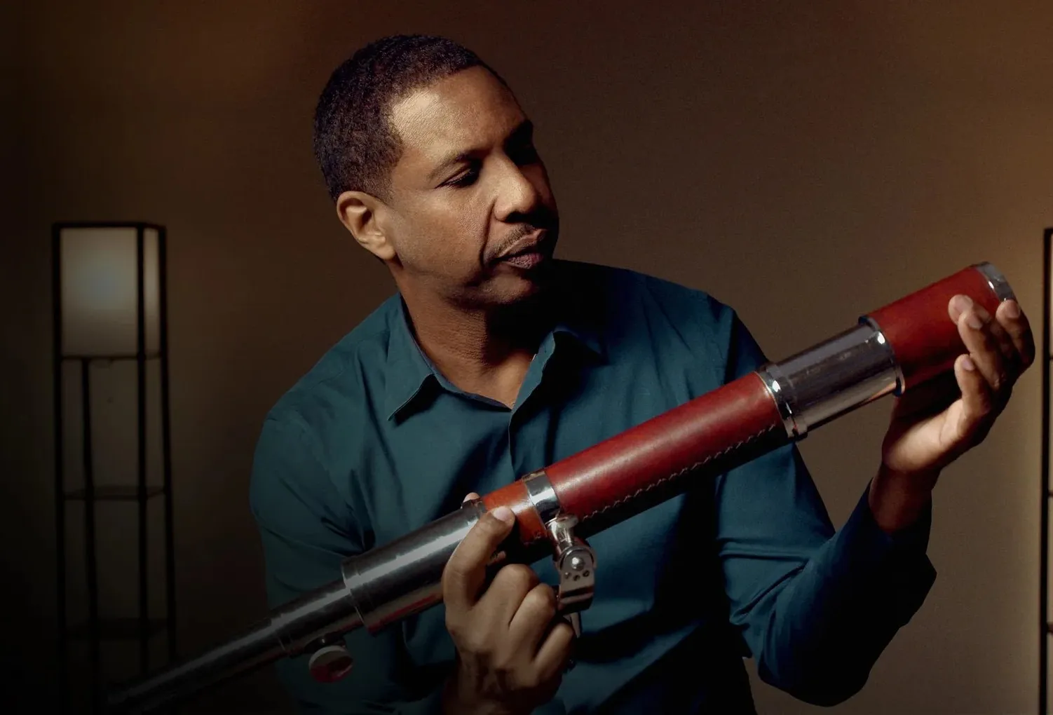 Outlier_CM_brilliant-instructors-astronomy_1_2000x1020.webp