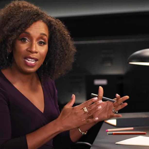 OutlierSavvas_BIZ_Feature_613x613 FinAccounting.jpg